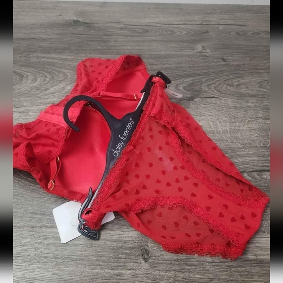 Women's lace heart print bra + panties set 34B & S NWT - Picture 3 of 5